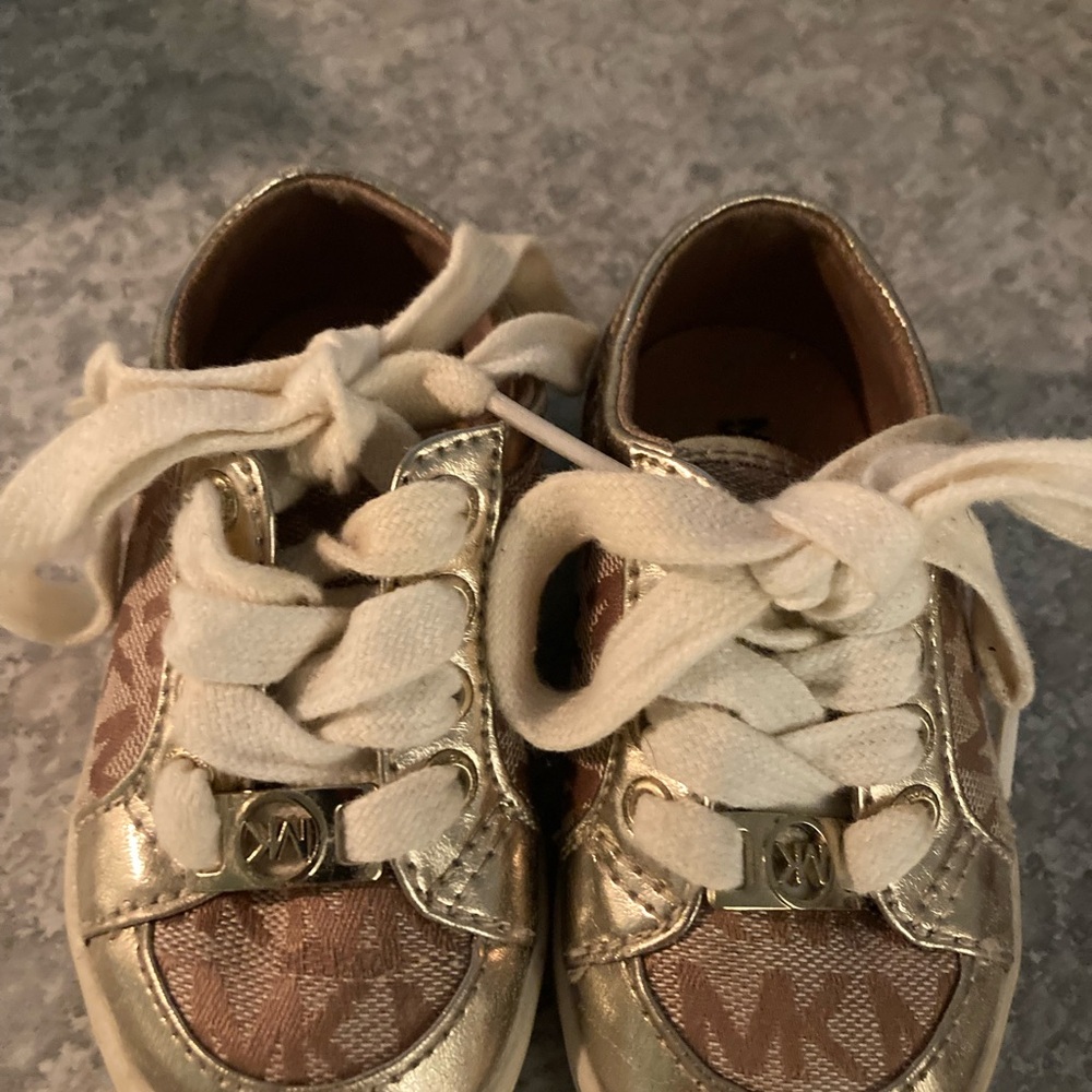 MICHAEL Michael Kors Gold and Tan Kids Sneakers